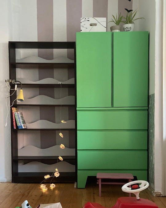 Malm Kommode und Ivar Schrank von Ikea in Grün für Kinderzimmer